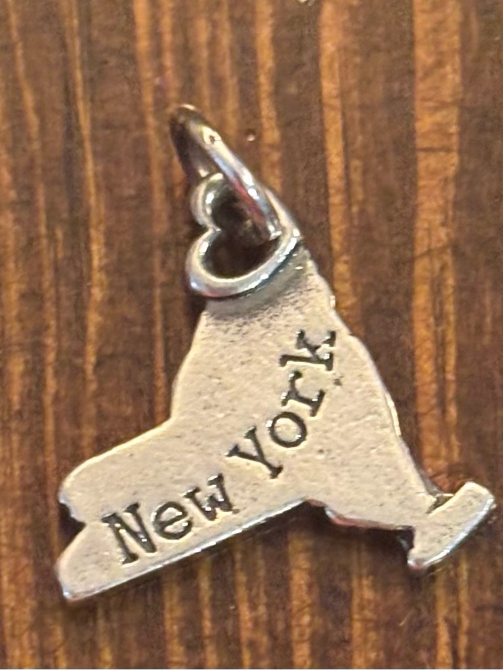 James Avery Silver New York State Heart Charm (cut loop)